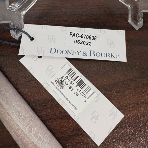 Dooney & Bourke Disney Vacation Blue Large Zippered Club Wristlet Wallet NWT - Picture 4 of 8